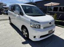 2008 Toyota Voxy