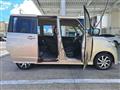 2012 Nissan ROOX