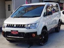 2017 Mitsubishi Delica D5