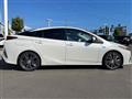 2017 Toyota Prius PHV
