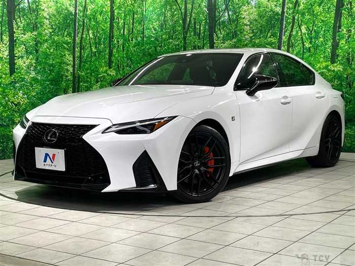 2022 Lexus IS