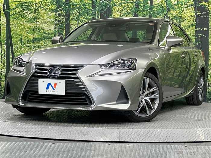 2017 Lexus IS