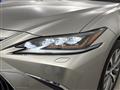 2019 Lexus ES