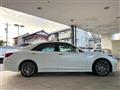 2017 Toyota Crown Hybrid
