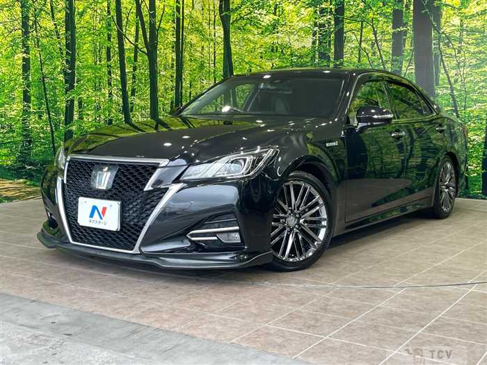 2016 Toyota Crown Hybrid