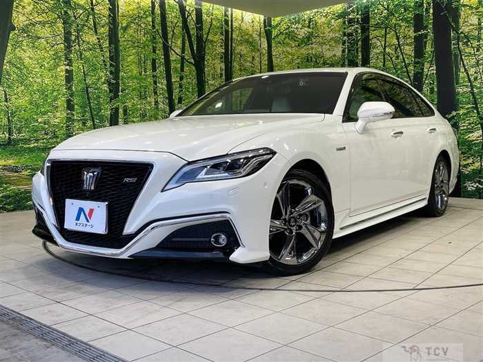 2019 Toyota Crown Hybrid