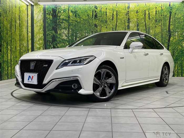 2018 Toyota Crown Hybrid
