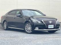 2016 Toyota Crown Majesta