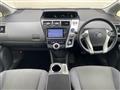 2013 Toyota PRIUS α