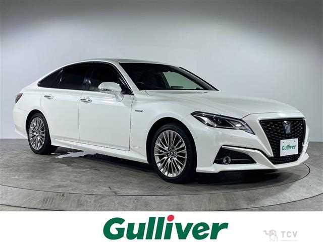 2019 Toyota Crown Hybrid