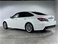2019 Toyota Crown Hybrid