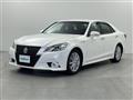 2014 Toyota Crown Hybrid