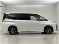 2025 Toyota Voxy