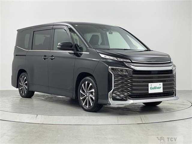 2023 Toyota Voxy