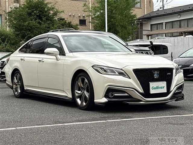 2018 Toyota Crown Hybrid