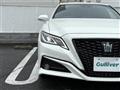 2019 Toyota Crown Hybrid