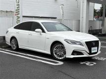 2019 Toyota Crown Hybrid