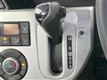 2014 Daihatsu WAKE