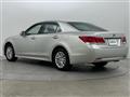 2017 Toyota Crown Hybrid