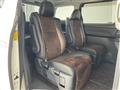 2013 Toyota Alphard
