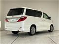 2013 Toyota Alphard