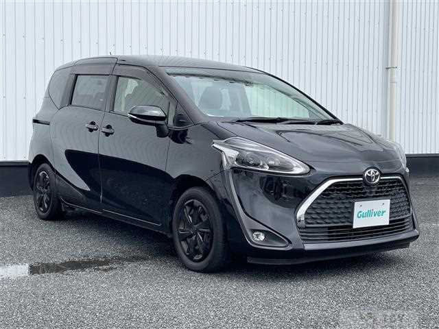 2022 Toyota Sienta