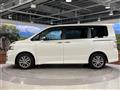 2011 Toyota Voxy