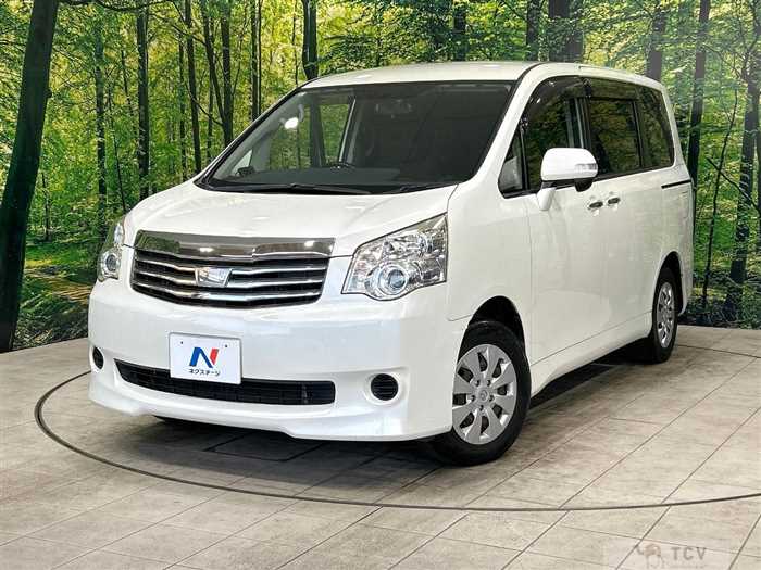 2013 Toyota Noah