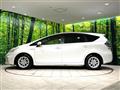 2013 Toyota PRIUS α