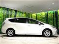 2013 Toyota PRIUS α