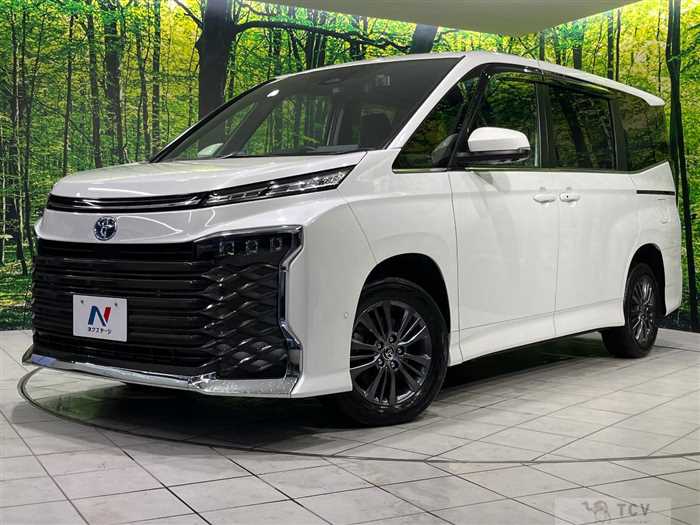 2022 Toyota Voxy