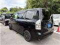 2011 Toyota Voxy