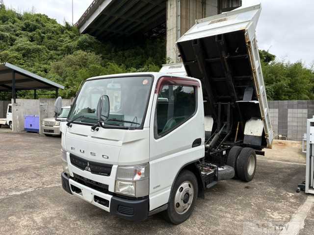 2014 Mitsubishi Canter