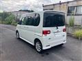 2012 Daihatsu Tanto