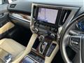 2020 Toyota Alphard Hybrid