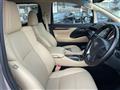 2020 Toyota Alphard Hybrid