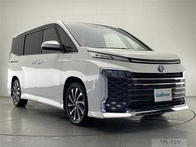 2022 Toyota Voxy