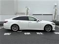 2019 Toyota Crown Hybrid