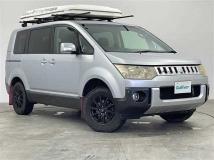 2010 Mitsubishi Delica D5