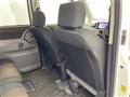 2010 Nissan ROOX