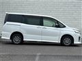 2016 Toyota Voxy