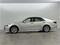 2013 Toyota Crown Hybrid