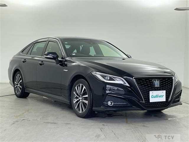 2019 Toyota Crown Hybrid