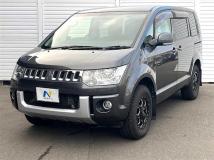 2017 Mitsubishi Delica D5