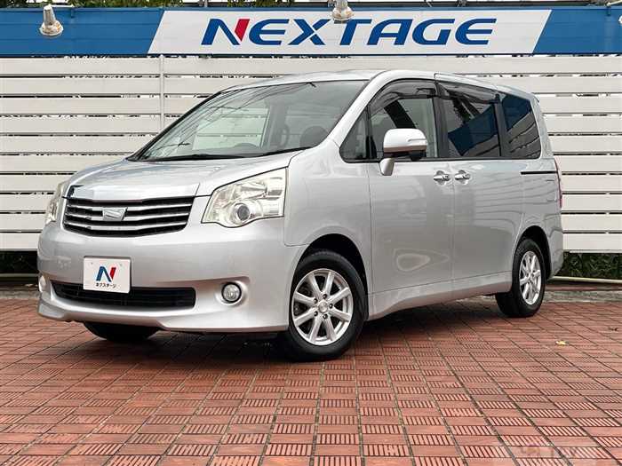 2011 Toyota Noah