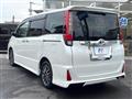 2014 Toyota Noah