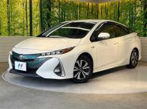 2017 Toyota Prius PHV