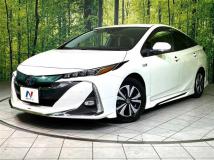 2019 Toyota Prius PHV