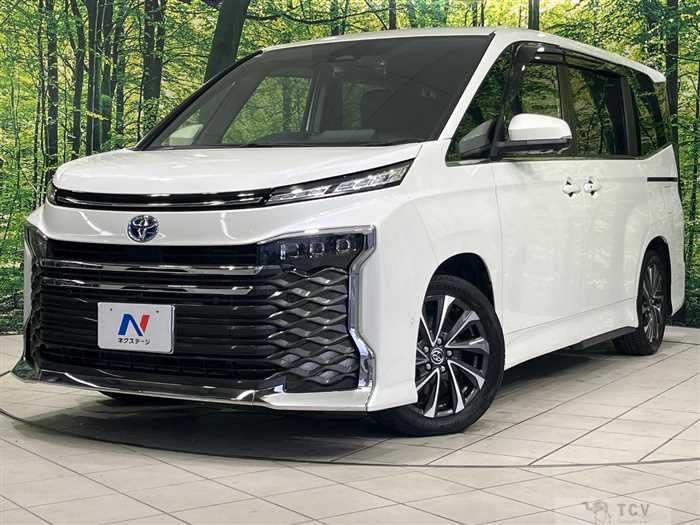 2022 Toyota Voxy