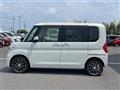 2016 Daihatsu Tanto